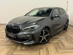 BMW 1-serie 120d xDrive High Executive|PANO|HUD|INRUIL MOGEL, Auto's, BMW, 1490 kg, Leder, Bedrijf, Diesel