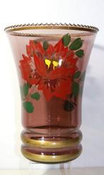 Vintage glazen beschilderde roze vaas met rode bloem, Huis en Inrichting, Woonaccessoires | Vazen, Ophalen, Overige kleuren, Glas