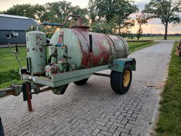 Veenhuis 2500l mesttank, giertank, watertank, stronttank beschikbaar voor biedingen