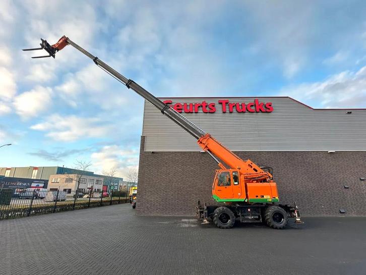 Sennebogen 608 MULTICRANE/ROUGH TERRAIN CRANE + JIB, Zakelijke goederen, Machines en Bouw | Kranen en Graafmachines, Kraan