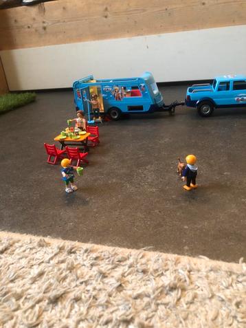 Playmobil Funpark Camper Set beschikbaar voor biedingen