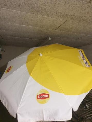 Lipton Parasol beschikbaar voor biedingen