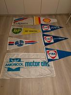 Set van 8 Garage/Tankstation Vlaggen - Shell, BP, Fina, Chev, Verzamelen, Merken en Reclamevoorwerpen, Verzenden, Zo goed als nieuw