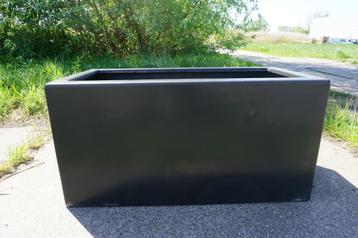 Polyester bloembak plantenbak 100x50x50 beschikbaar voor biedingen