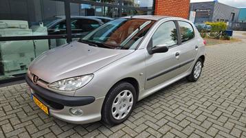Peugeot 206 1.4 5 Deurs APK beschikbaar voor biedingen