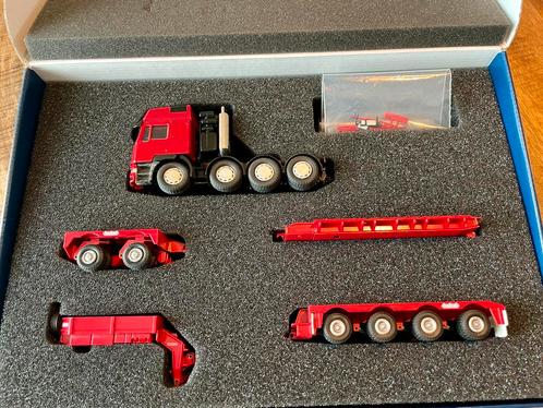 CONRAD MAN F2000 met nooteboom dieplader, Hobby en Vrije tijd, Modelauto's | 1:50, Zo goed als nieuw, Bus of Vrachtwagen, Conrad