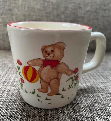 Mason’s Teddy Bears beker met oor 1984 beschikbaar voor biedingen