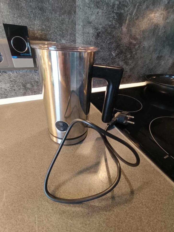 Blokker melkopschuimer BL-40002 - Elektrisch, Witgoed en Apparatuur, Melkopschuimers, Zo goed als nieuw, Ophalen of Verzenden