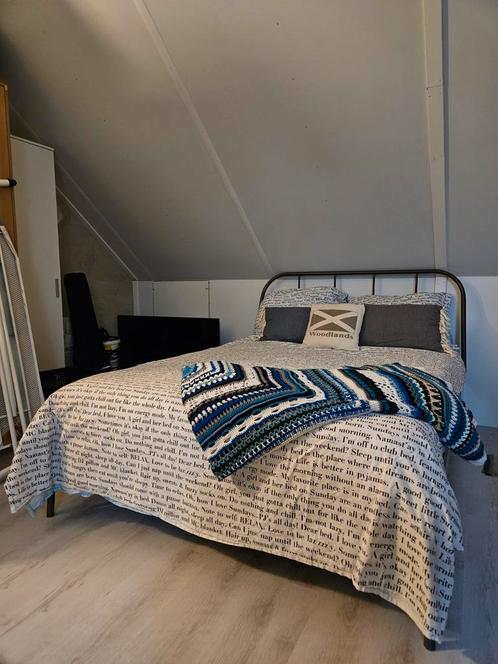 IKEA Korpadal bedframe met matras te koop 140x200, Huis en Inrichting, Slaapkamer | Bedden, Zo goed als nieuw, 140 cm, 200 cm