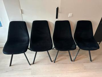 Eetkamerstoelen zwart velvet Belle 10 stuks beschikbaar voor biedingen