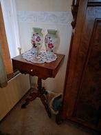 Biedermeier kastjes en tafeltjes, Ophalen