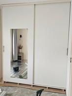 GRATIS!!! DIRECT!! Grote inbouwkast met roede en planken, Huis en Inrichting, Kasten | Kledingkasten, Ophalen, Overige materialen