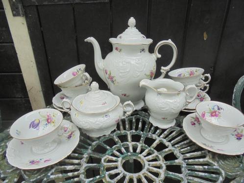 Koffieservies KPM met grote bloemboeketten, Antiek en Kunst, Antiek | Servies compleet, Ophalen of Verzenden