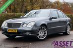 Mercedes E200 K aut Avantgarde Sportpakket | pano | trekhaak, Auto's, Automaat, Achterwielaandrijving, Gebruikt, Zwart