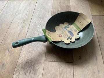 Gloednieuwe wok van TVS 28cm doorsnede beschikbaar voor biedingen