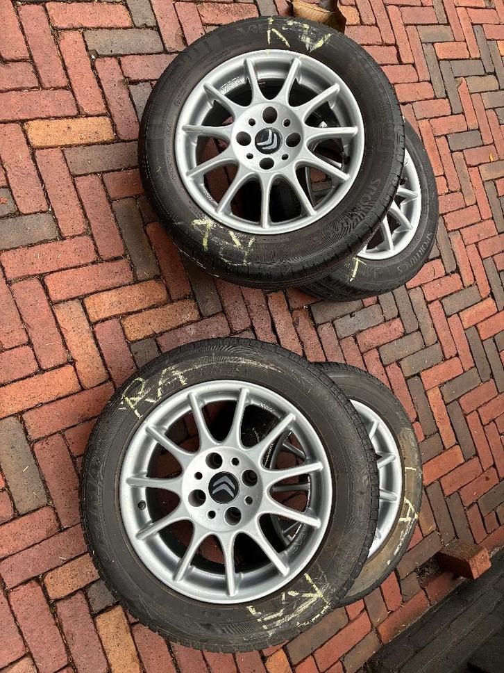 autobanden, Auto-onderdelen, Banden en Velgen, Band(en), Zomerbanden, 15 inch, 205 mm, Personenwagen, Gebruikt, Ophalen