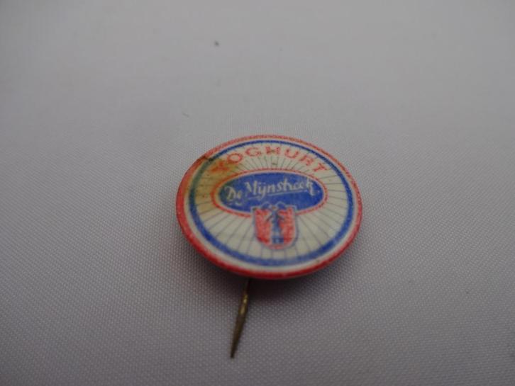 Button van Melkfabriek "De Mijnstreek" Yoghurt, Verzamelen, Speldjes, Pins en Buttons, Zo goed als nieuw, Button, Merk, Ophalen of Verzenden