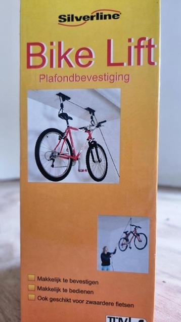 Fiets ophangsysteem beschikbaar voor biedingen