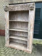 Indiase open India kast met oud oosters houtsnijwerk massief, Huis en Inrichting, Kasten | Boekenkasten, Met plank(en), Verburgt Vintage