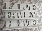 Love family home muurbord met plankjes, Ophalen, Zo goed als nieuw