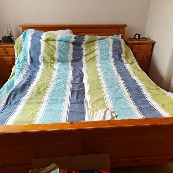 Gratis 2-persoons bed (160x200) ophalen!, Huis en Inrichting, Slaapkamer | Bedden, Ophalen