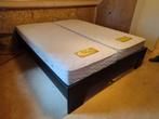 Zwarte bedombouw met matrassen 160 x 200, Ophalen, Gebruikt, Tweepersoons, 160 cm