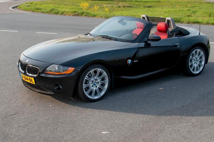 BMW Z4 3.0 automaat 2004 Zwart rood leder, Auto's, BMW, Particulier, Z4, ABS, Airbags, Airconditioning, Alarm, Boordcomputer, Centrale vergrendeling