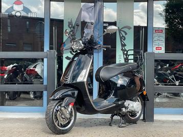 VESPA SPRINT S50 Zwart 45KM bj. 10-2022 11539km beschikbaar voor biedingen