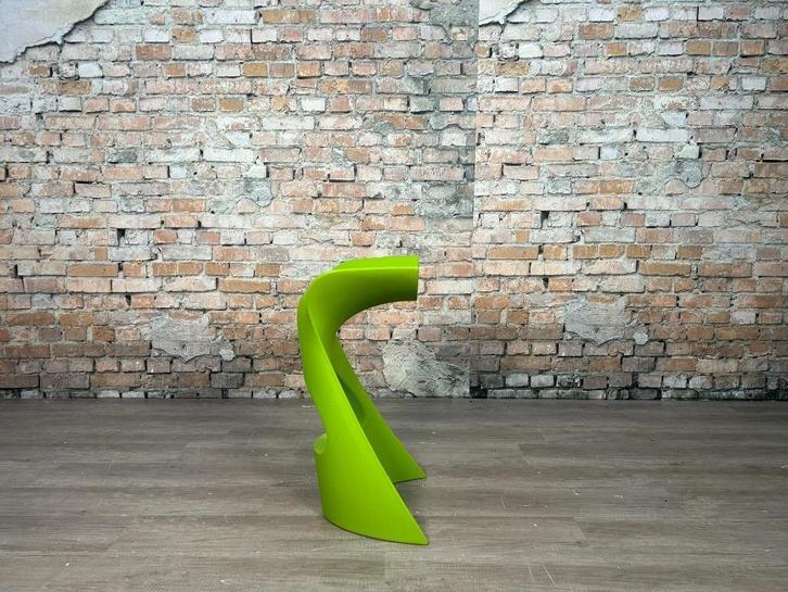 Slide Design Koncord groen bij TheReSales, Huis en Inrichting, Barkrukken, Zo goed als nieuw, 60 tot 90 cm, Kunststof, 1 kruk