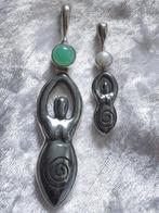 2 Mooi Gestyleerde Zilver Vrouwenfiguren Hangers - Hematiet, Hanger, Met edelsteen, Zilver, Verzenden