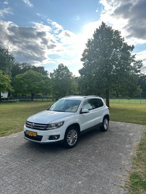 Volkswagen Tiguan 1.4 TSI 90KW BMT 2014 Wit, Auto's, Volkswagen, Particulier, Tiguan, ABS, Adaptieve lichten, Airbags, Airconditioning