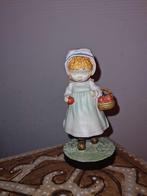 Sarah Kay 2010 meisje met appels, Verzamelen, Beelden en Beeldjes, Ophalen, Zo goed als nieuw