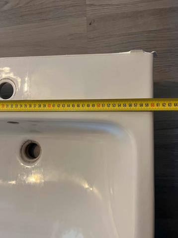 2 Villeroy & Boch Wastafels beschikbaar voor biedingen