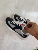 Prada Schoenen - Gloednieuw - Maat 40, Kleding | Dames, Schoenen, Ophalen of Verzenden, Nieuw, Zwart, Sneakers of Gympen