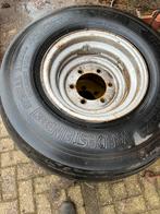 Tekoop 2 stuk goede landbouw / kieperbanden, Ophalen, Zo goed als nieuw