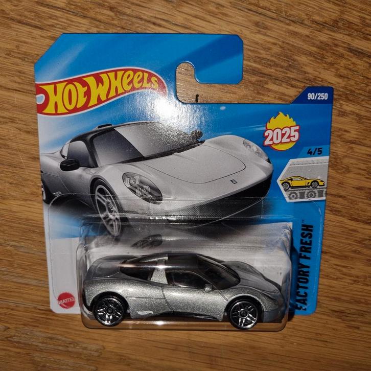 351 - Hotwheels GMA T.33 in verpakking., Hobby en Vrije tijd, Modelauto's | Overige schalen, Nieuw, Auto, Ophalen of Verzenden