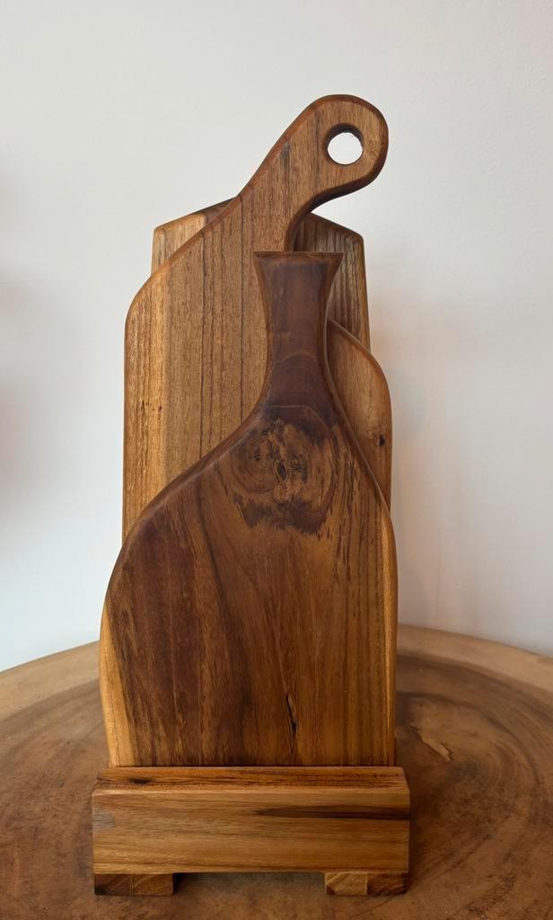 Suar-houten snijplanken SET Van 3 (model A)+ snijplankhouder, Antiek en Kunst, Kunst | Beelden en Houtsnijwerken, Ophalen of Verzenden