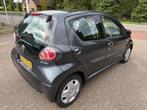 Toyota Aygo 1.0-12V 5DRS Comfort Navigator AC NAVI, Voorwielaandrijving, Euro 5, Stof, Gebruikt