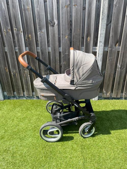 Mutsy Nio Adventure kinderwagen, Kinderen en Baby's, Kinderwagens en Combinaties, Gebruikt, Combiwagen, Mutsy, Met reiswieg, Verstelbare duwstang
