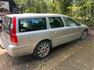 Volvo V70 2.4 D5 AUT 2005 Grijs- bak defect beschikbaar voor biedingen