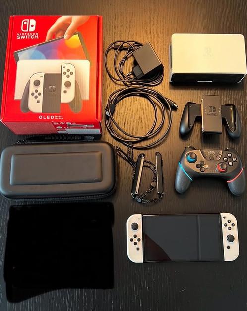 Nintendo switch OLED compleet en zeer netjes!, Spelcomputers en Games, Spelcomputers | Nintendo Switch, Zo goed als nieuw, Switch OLED