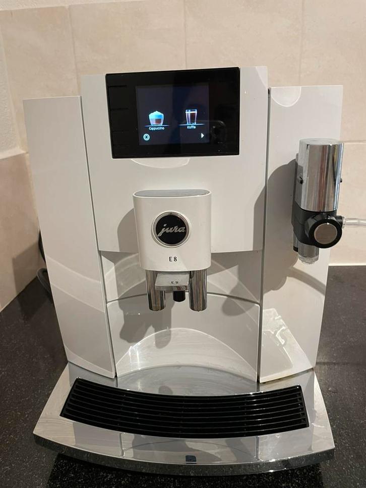 Jura E8 koffiezetapparaat, Witgoed en Apparatuur, Koffiezetapparaten, Gebruikt, Koffiebonen, Koffiemachine, Ophalen