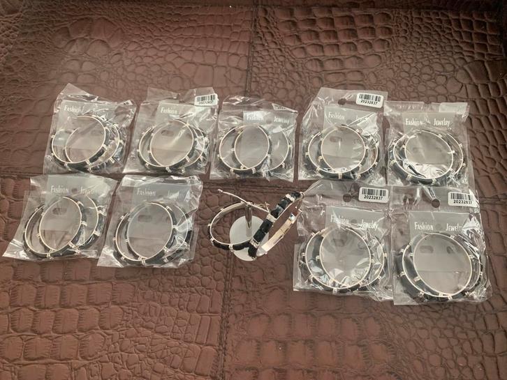 Partij 10 paar creolen 55mm O23, Sieraden, Tassen en Uiterlijk, Oorbellen, Nieuw, Overige materialen, Zwart, Ophalen of Verzenden