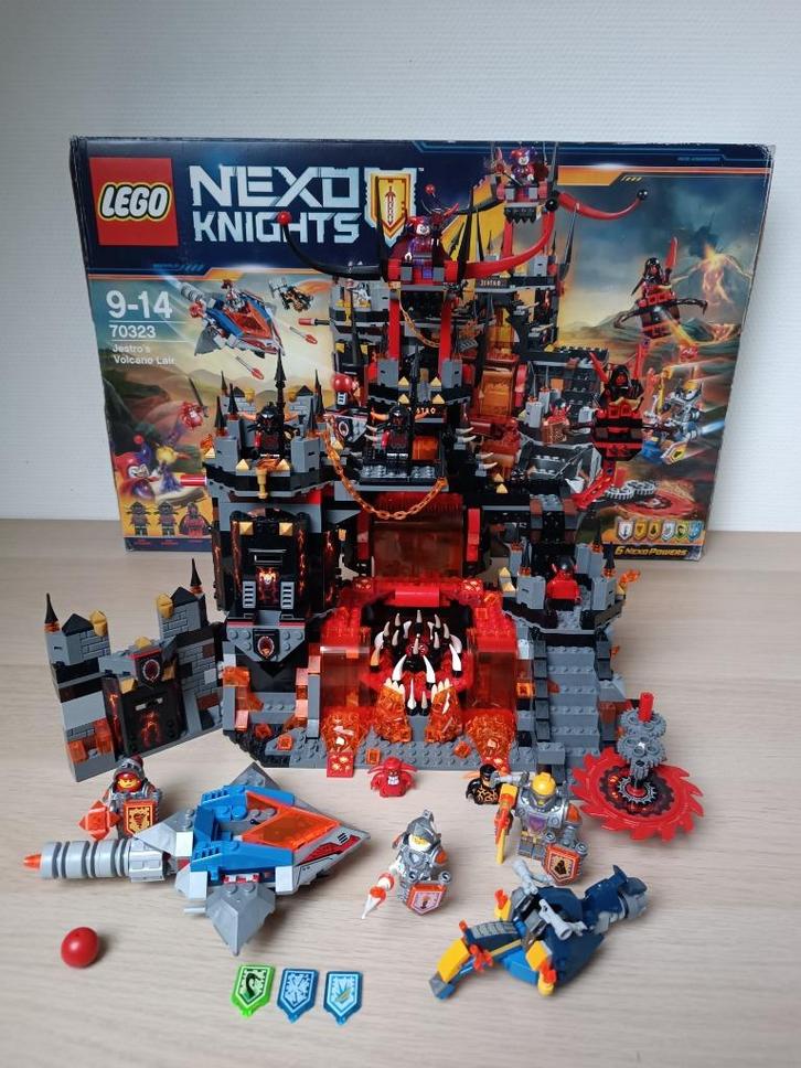 Lego 70323 Jestro's Vulkaanbasis inclusief doos, Kinderen en Baby's, Speelgoed | Duplo en Lego, Zo goed als nieuw, Lego, Complete set