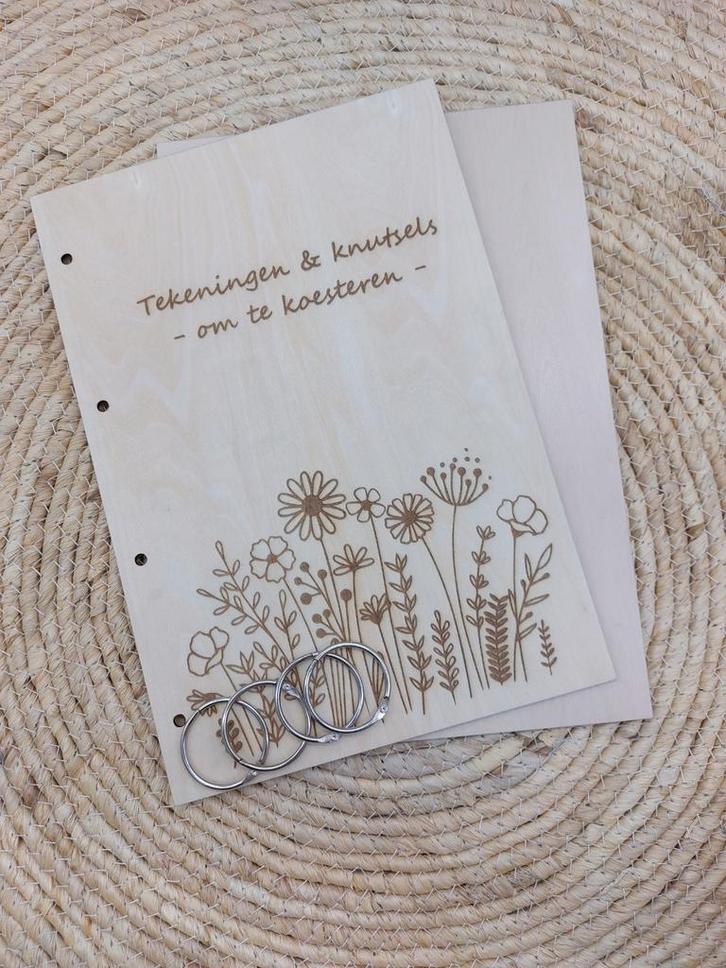 Bewaarbundel tekeningen knutsels, Kinderen en Baby's, Kraamcadeaus en Geboorteborden, Nieuw, Kraamcadeau, Ophalen of Verzenden