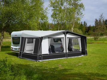 Luxe voortent Isabella Ventura Pacific D250 G16 925 beschikbaar voor biedingen