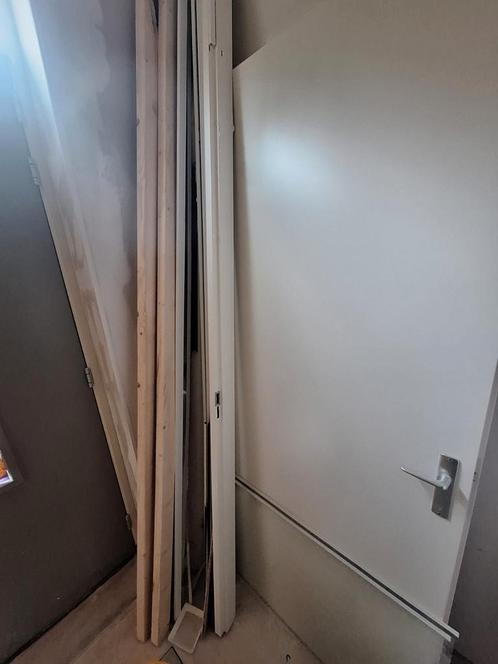 2 nieuwe binnendeuren met kozijnen, Doe-het-zelf en Verbouw, Deuren en Horren, Nieuw, Binnendeur, 215 cm of meer, 80 tot 100 cm