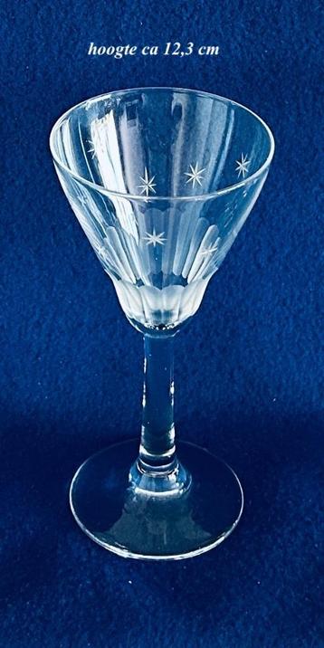 Likeurglas Starburst Sterren 13h Gegraveerd Vintage Glas beschikbaar voor biedingen