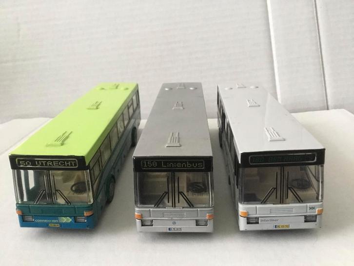 Mercedes bus, Hobby en Vrije tijd, Modelauto's | 1:50, Gebruikt, Bus of Vrachtwagen, Overige merken, Ophalen of Verzenden