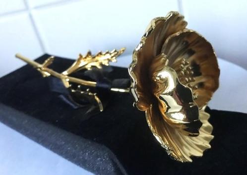 24 K Goud Klaproos Verguld Symbool Grote Oorlog WW2✨💑👌, Antiek en Kunst, Antiek | Goud en Zilver, Goud, Zilver, Ophalen of Verzenden
